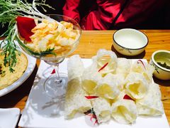 -老滇山寨•云南特色菜•地方菜•民族风情歌舞表演(金碧店)