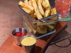 -Oasis Bar & Grill