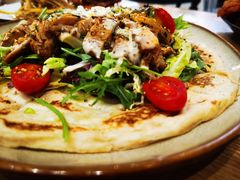 照烧鸡肉配牛油果拉法沙拉-HELLO 27 意面·沙拉·帕尼尼