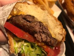 -The Habit Burger Grill 哈比特汉堡(复兴soho店)