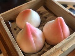 寿桃奶黄包-杭州西子湖四季酒店·金沙厅