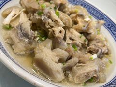 清蒸猪蹄-两户人家农家乐