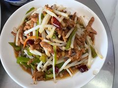 -丹水桥地锅鱼·翘嘴鲌·地方特色全鱼宴(丹江口大坝店)