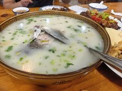 奶汤鱼头-美顺香食府鱼头老店(雪野湖店)