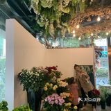 我终于可以出去摊店啦 好开心呀 这是一家小资情调的花