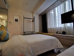 -成都太古里总府王府井亚朵X酒店