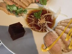 -穹六人间 people 6(岳阳路店)