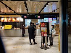 门面-麦当劳(中山公园龙之梦店)