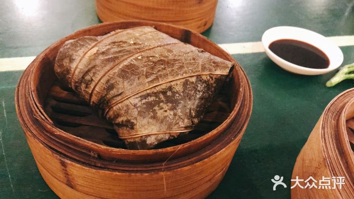 老冯茶居-老香港主题酒楼糯米鸡图片