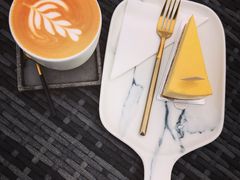 -UNI UNI(环亚凯瑟琳店)