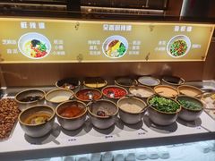 -一朵菌·野生菌探索家火锅(南亚店)