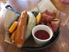 -more than meow吴止猫主题餐厅(承德 中船汇店)