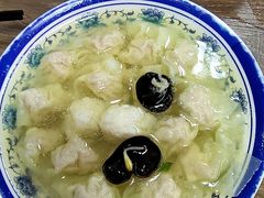 鸡汤馄饨-刘长兴(三牌楼店)