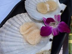 -鲜入围煮花胶鸡海鲜火锅