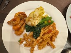 -飨食汇全日制餐厅·昆山皇冠假日酒店(九方店)