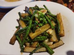 -柴窝堡22号辣子鸡·传承新疆菜