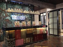 -唯一旅拍·颂当代影像艺术中心(上城店)