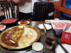 -小天鹅火锅·一线江景洪鼎旗舰店(洪崖洞店)