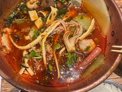 -成都你六姐·牛肉冒菜(上海环宇荟店)