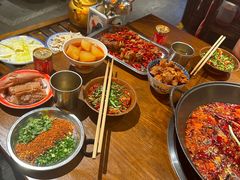 -萍姐火锅·公路夜市(武汉首店)