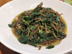 -黄泥岗·地道湖北菜(奥特莱斯店)