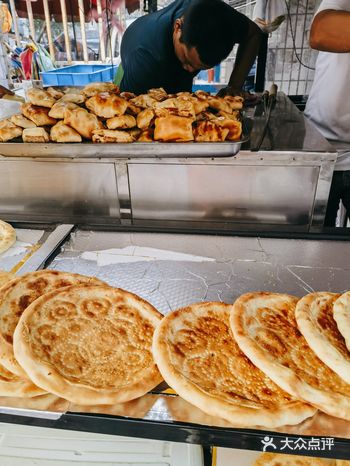 正宗新疆烤馕,生意实在太好了!