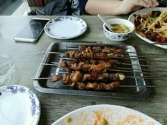 -巴依兄弟西域美食(机场店)