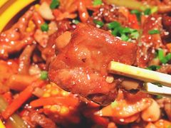 -多嘴超级肉蟹煲(杉杉国潮主题店)