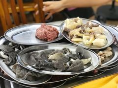 -五洞培记山庄·鲜牛肉火锅