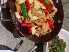 -老湖南民间菜·牛肉十八炒(花都店)