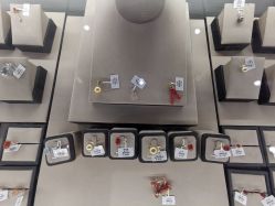 -张师傅首饰加工修理(西单华威潮铺街店)