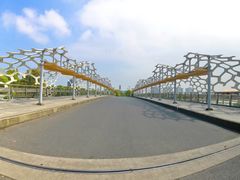 -新田360广场(上海华侨城店)