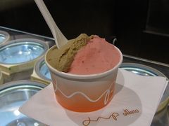 草莓起泡酒-DIP in GELATO(富民路店)