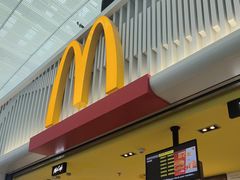 -麦当劳(深圳北站B2检票口楼上)