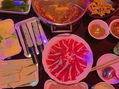 -唯爱KTV聚会餐厅(仙林东城汇店)
