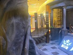 -暴风岛沉浸式体验馆(百联世纪店)
