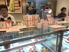 -花花卷卷·鲜食蛋糕(静安久光百货店)