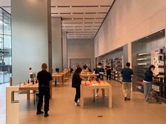 -Apple零售店(华贸购物中心店)