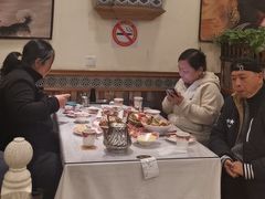 -清真·玛丽亚新疆菜主题餐厅(浙江中路店)