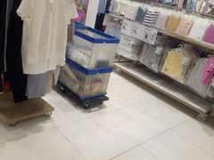 -优衣库(郑州二七万达广场店)