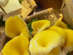 -民食香·腊排骨野生菌美食(木府店)