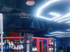 -成杰格斗·拳击·柔术·防身术(建设路店)
