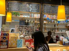 -猫的天空之城概念书店(杭州南宋御街店)