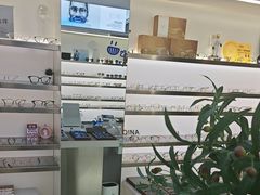 -视野联行眼镜·蔡司·尼康战略合作店(城西银泰店)