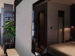-万泊酒店(长沙五一广场国金中心店)