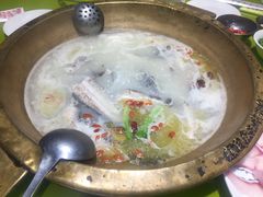 -颜氏双江清水鱼一养身火锅(磁器口店)