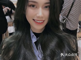 抓住春天的尾巴做个头发