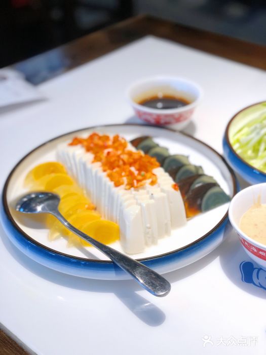 大海碗·京菜炸酱面(雍和宫店)皮蛋豆腐图片