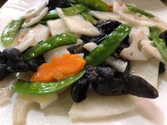 -小草房川菜馆(华茂街店)