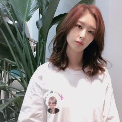 -BULB STUDIO 巴柏明星发型工作室